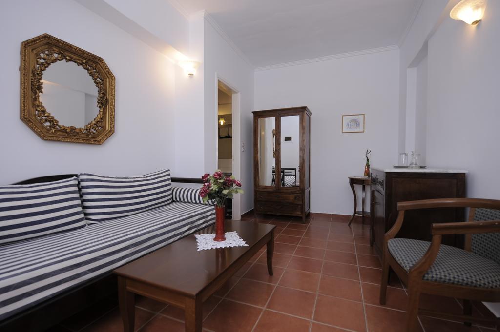 Hotel Papadakis Náousa Rom bilde